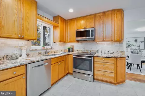 Kitchen - 1912 Pagebrook Rd, Silver Spring, MD 20903 photo 2 of 3