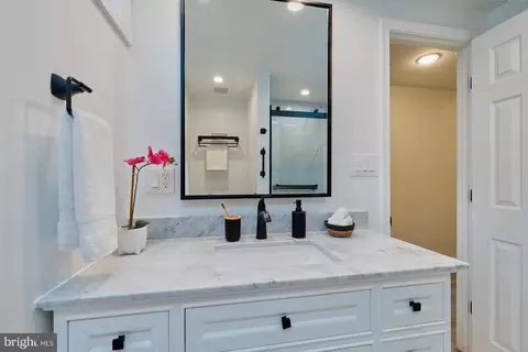 Bath - 1912 Pagebrook Rd, Silver Spring, MD 20903 photo 5 of 5