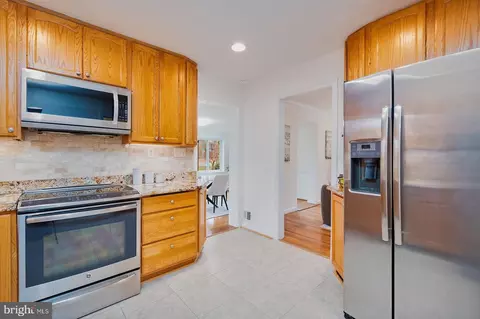 Kitchen - 1912 Pagebrook Rd, Silver Spring, MD 20903 photo 3 of 3
