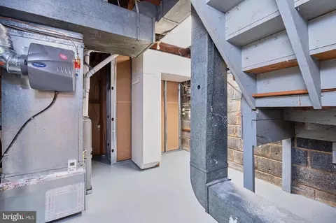 Entry Way - 1912 Pagebrook Rd, Silver Spring, MD 20903 photo 4 of 4