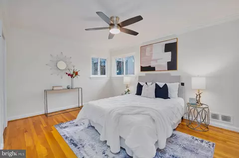 Bedroom - 1912 Pagebrook Rd, Silver Spring, MD 20903 photo 1 of 2