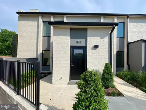 19510 Village Walk #2-205, Montgomery Village, MD 20886