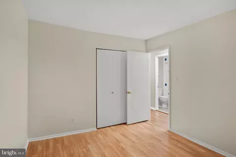 Bedroom - 17500 Hoskinson Rd, Poolesville, MD 20837 photo 1 of 1