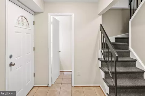 Entry Way - 17500 Hoskinson Rd, Poolesville, MD 20837 photo 3 of 3