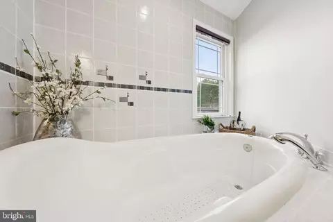 Bath - 2404 Blue Valley Dr, Silver Spring, MD 20904 photo 5 of 7