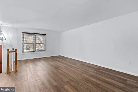 13132 Kara Ln, Silver Spring, MD 20904 photo 4
