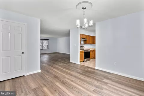 13132 Kara Ln, Silver Spring, MD 20904 photo 9