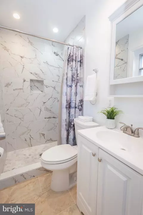 Bath - 3945 Wendy Ln, Silver Spring, MD 20906 photo 1 of 6