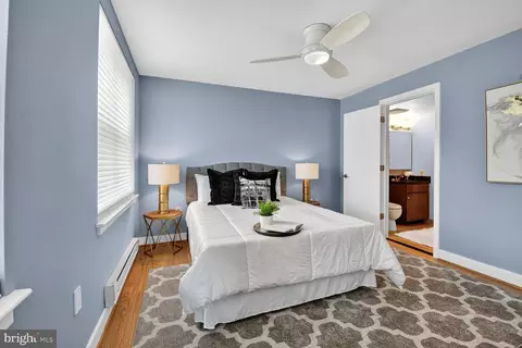 Bedroom - 900 Bonifant St #D, Silver Spring, MD 20910 photo 2 of 8