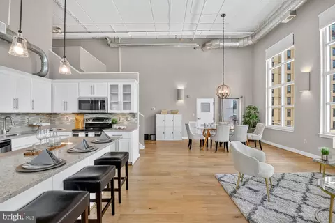 Dining - 900 Bonifant St #D, Silver Spring, MD 20910 photo 2 of 5