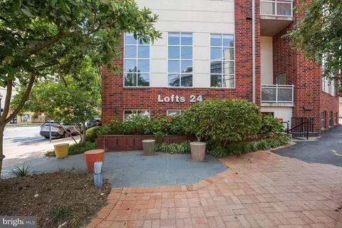 Other - 900 Bonifant St #D, Silver Spring, MD 20910 photo 1 of 20