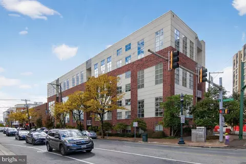 Exterior - 900 Bonifant St #D, Silver Spring, MD 20910 photo 2 of 6