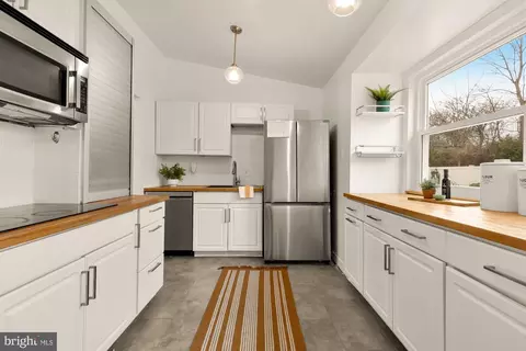405 Irwin St, Silver Spring, MD 20901 photo 10