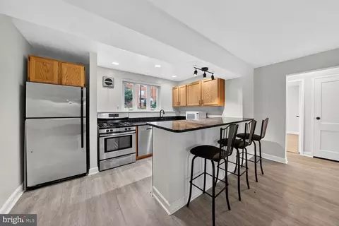 10403 Montrose Ave #10403, Bethesda, MD 20814