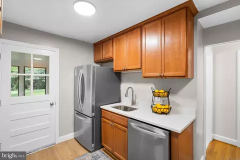 Kitchen - 10610 Ordway Dr, Silver Spring, MD 20901 photo 2 of 2