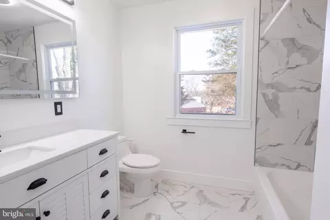 Bath - 13208 Holdridge Rd, Silver Spring, MD 20906 photo 1 of 3