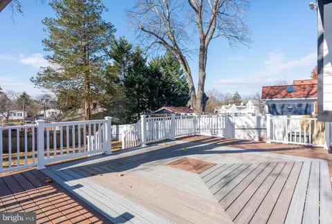 Exterior - 13208 Holdridge Rd, Silver Spring, MD 20906 photo 4 of 10