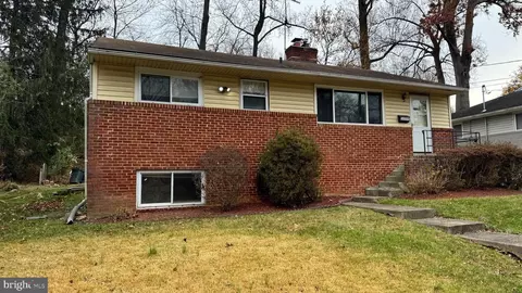 Exterior - 10705 Lockridge Dr, Silver Spring, MD 20901 photo 1 of 6