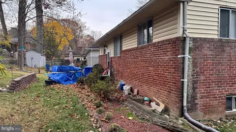 Exterior - 10705 Lockridge Dr, Silver Spring, MD 20901 photo 3 of 6
