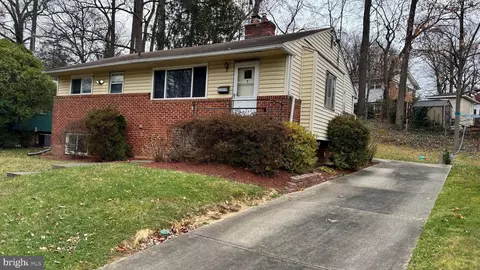 Exterior - 10705 Lockridge Dr, Silver Spring, MD 20901 photo 6 of 6