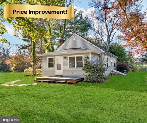 17634 Washington Grove Ln, Gaithersburg, MD 20877