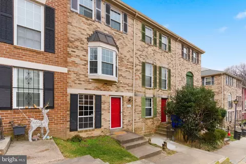 517 Pickwick Village Way, Silver Spring, MD 20901