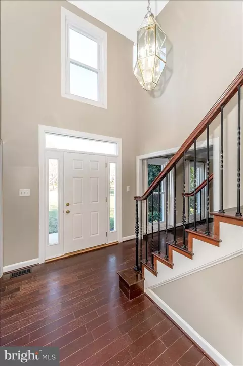 Entry Way - 17914 Hickman St, Poolesville, MD 20837 photo 2 of 8