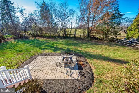 Exterior - 17914 Hickman St, Poolesville, MD 20837 photo 10 of 19