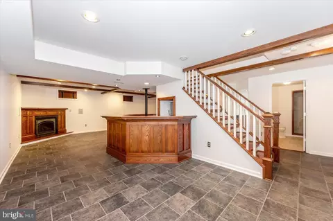 Living - 17914 Hickman St, Poolesville, MD 20837 photo 11 of 14
