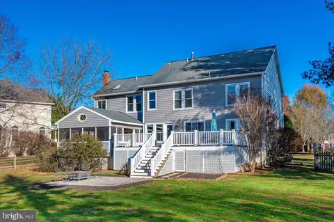 Exterior - 17914 Hickman St, Poolesville, MD 20837 photo 14 of 19