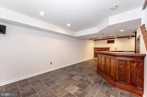 Living - 17914 Hickman St, Poolesville, MD 20837 photo 10 of 14