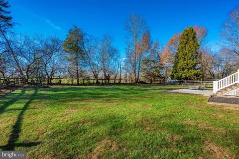 Exterior - 17914 Hickman St, Poolesville, MD 20837 photo 11 of 19