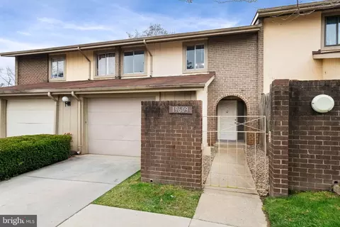 19609 Brassie Pl, Montgomery Village, MD 20886