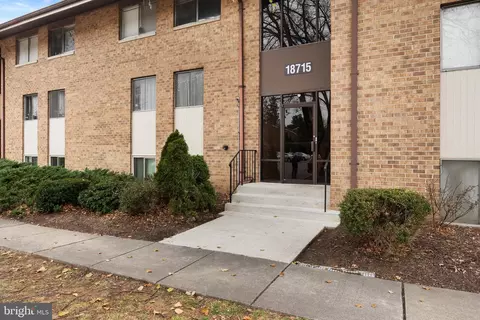 18715 Walkers Choice Rd #18715, Montgomery Village, MD 20886