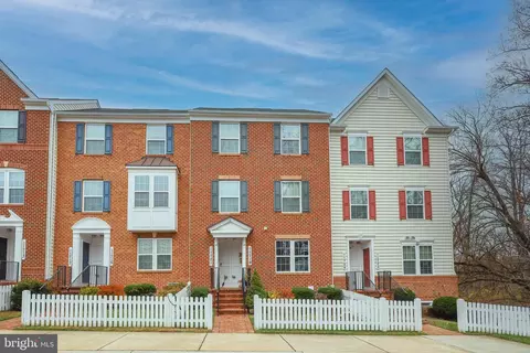 11719 Emerald Green Dr #904C, Clarksburg, MD 20871