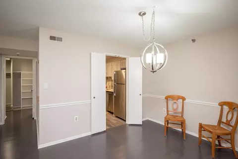 Dining - 15100 Interlachen Dr #4-110, Silver Spring, MD 20906 photo 4 of 4