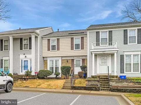 13229 Country Ridge Dr, Germantown, MD 20874