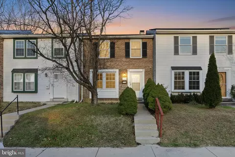 19847 Wheelwright Dr, Gaithersburg, MD 20886