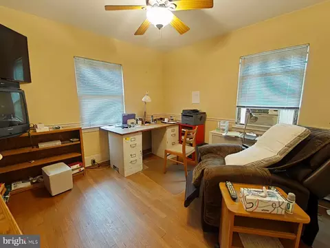 13 Midhurst Rd, Silver Spring, MD 20910 photo 11