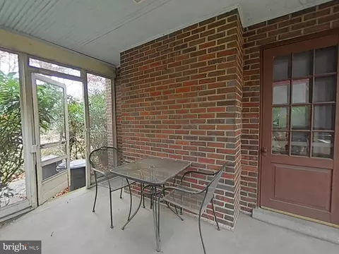 13 Midhurst Rd, Silver Spring, MD 20910 photo 8