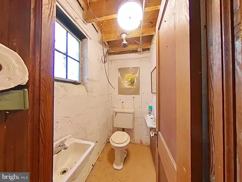 13 Midhurst Rd, Silver Spring, MD 20910 photo 20
