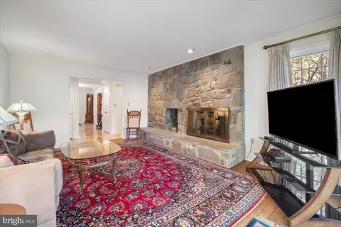 Other - 2 Candlelight Ct, Potomac, MD 20854 photo 3 of 20