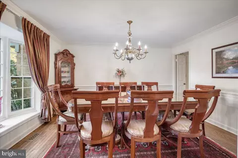 Dining - 2 Candlelight Ct, Potomac, MD 20854 photo 2 of 4