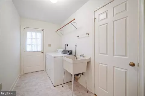 Other - 2 Candlelight Ct, Potomac, MD 20854 photo 4 of 20