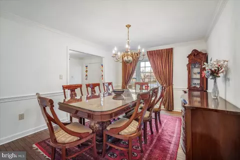 Dining - 2 Candlelight Ct, Potomac, MD 20854 photo 3 of 4