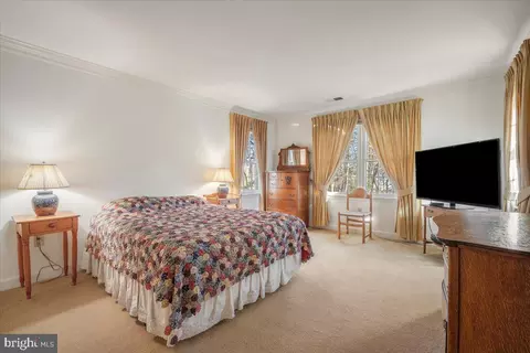 Bedroom - 2 Candlelight Ct, Potomac, MD 20854 photo 1 of 6