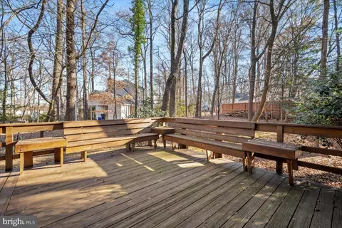 Exterior - 2 Candlelight Ct, Potomac, MD 20854 photo 4 of 9