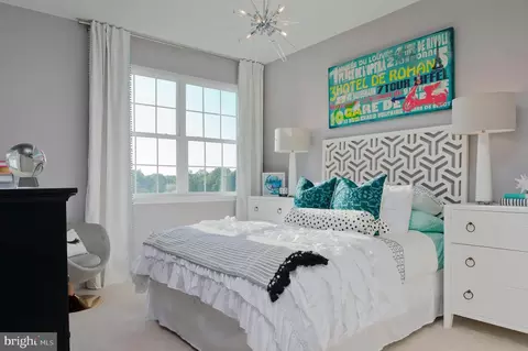 Bedroom - 14026 Rolling Pasture Rd, Boyds, MD 20841 photo 3 of 8