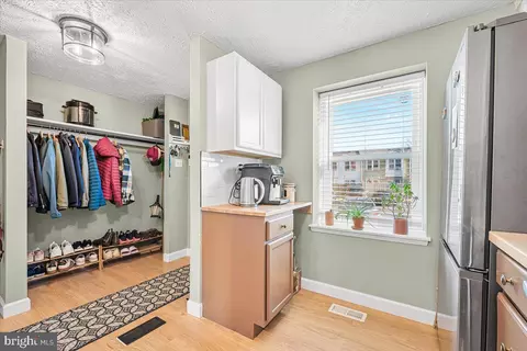 Entry Way - 2819 Shepperton Ter, Silver Spring, MD 20904 photo 2 of 4