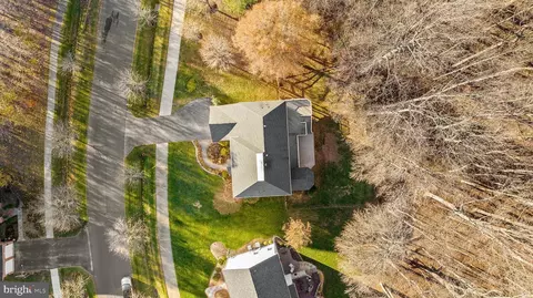View/Area - 18700 Olney Mill Rd, Olney, MD 20832 photo 9 of 9